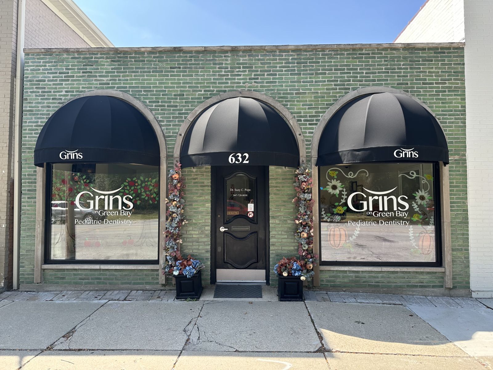 Welcome to Grins on Green Bay!